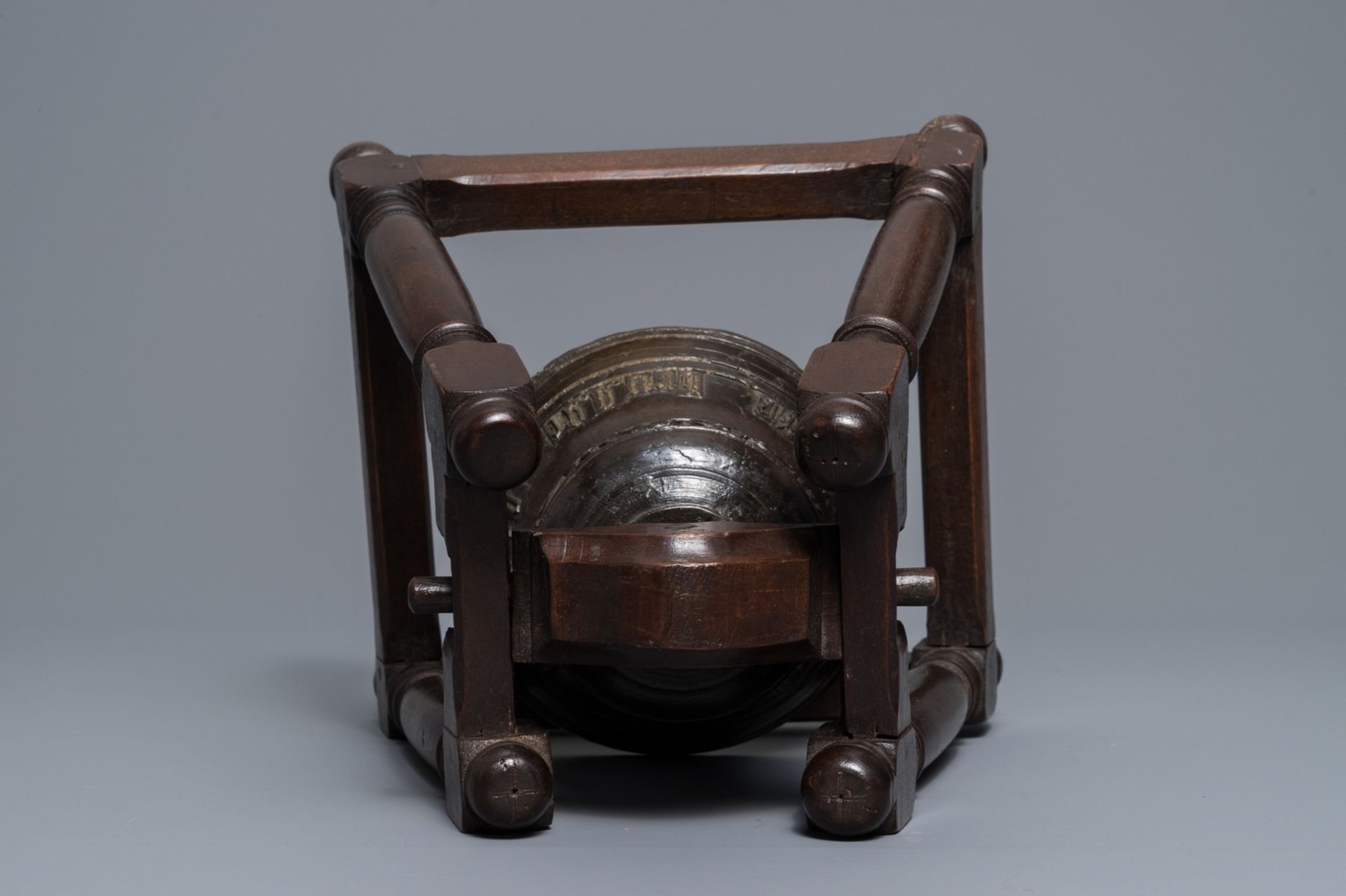 A Flemish bronze bell inscribed: 'Cast in Bruges by F. Brondel', 19th C. - Image 7 of 7