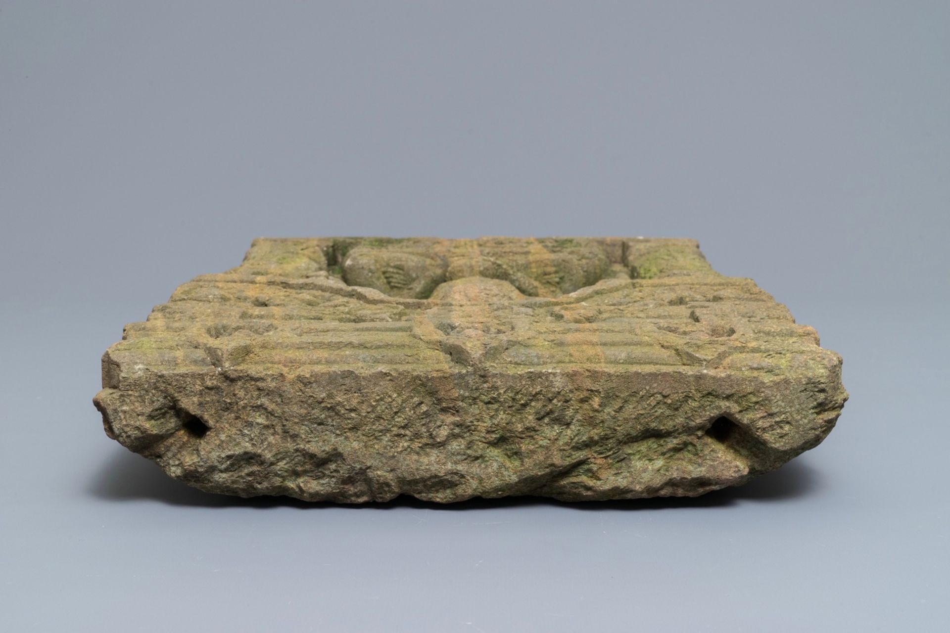 An Indian sandstone relief depicting the seated Buddha in a temple, 12/13th C. - Image 5 of 6