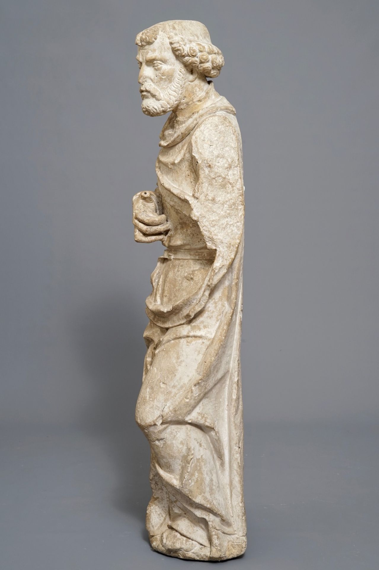 A carved stone figure of Saint Peter standing, prob. France, 16th C. - Image 5 of 7