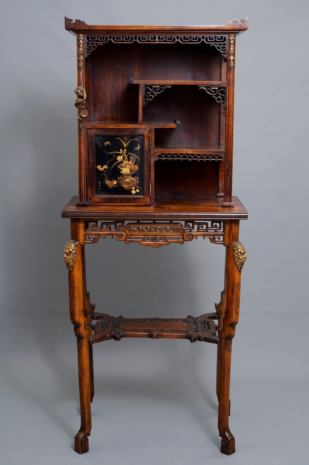 After Gabriel Viardot, a Japonism cabinet, prob. France, 19/20e - Image 2 of 9