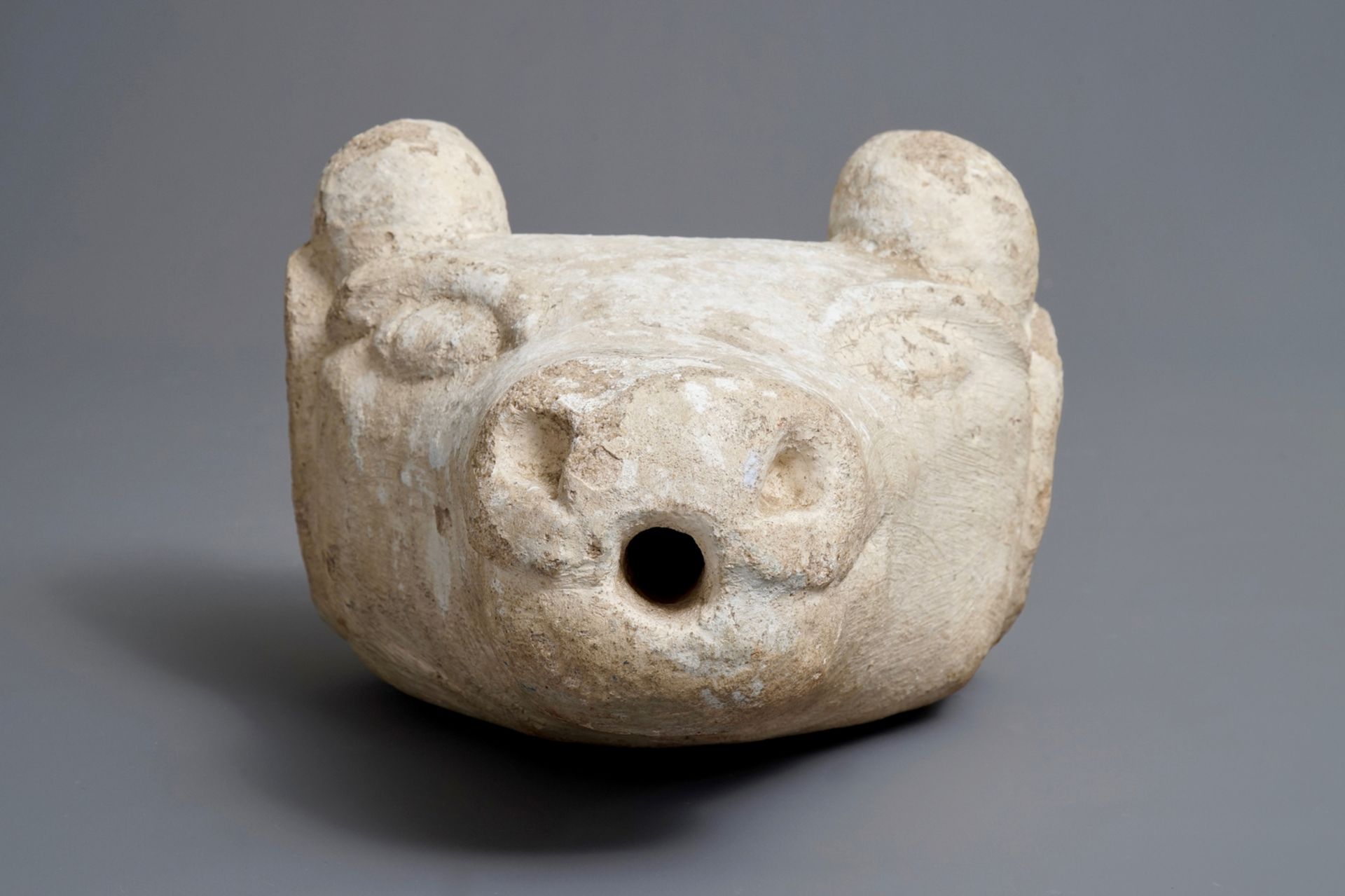 A carved stone fountain head in the shape of a buffalo, 17/18th C. - Image 2 of 7