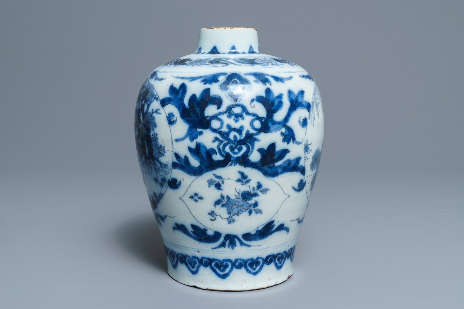 A Dutch Delft blue and white chinoiserie vase, last quarter 17th C. - Image 4 of 6