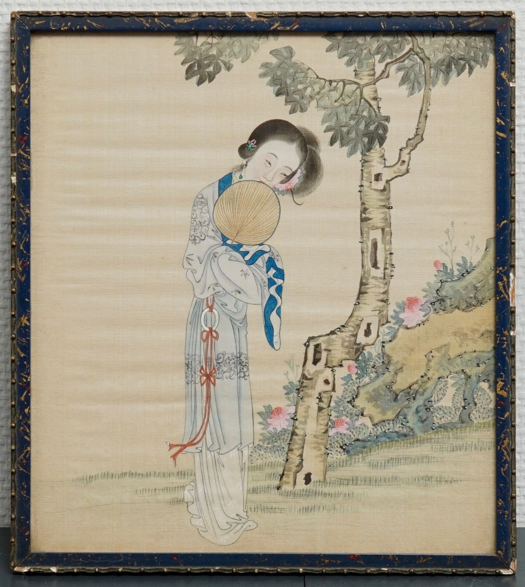 Chinese school: A lady with a fan, ink and colour on silk, 18/19th C.