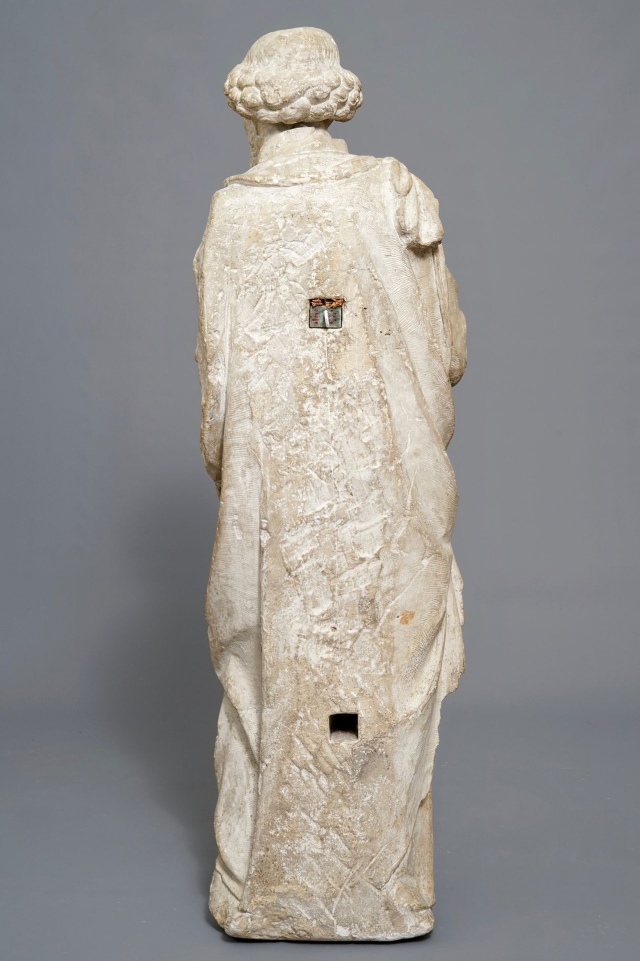 A carved stone figure of Saint Peter standing, prob. France, 16th C. - Image 4 of 7