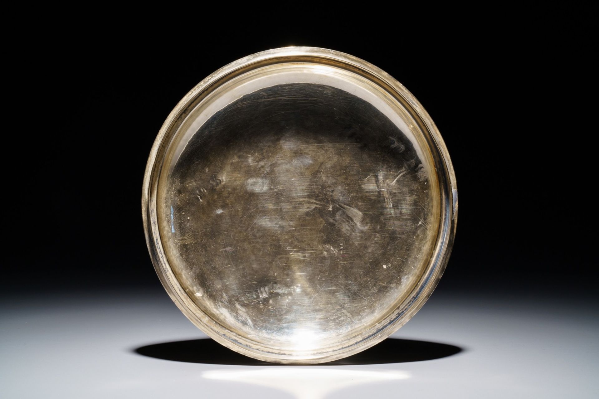 A silver porringer and cover, Petrus de Thieu, Bruges, 1774 - Image 10 of 20