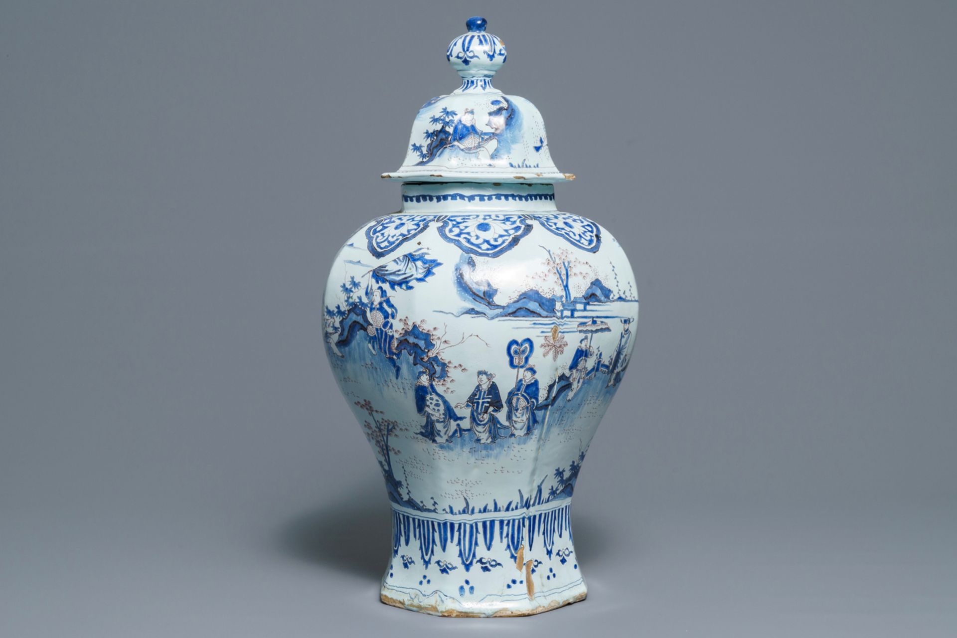 A large blue, white and manganese octagonal chinoiserie vase and cover, Nevers, 18th C. - Image 2 of 7