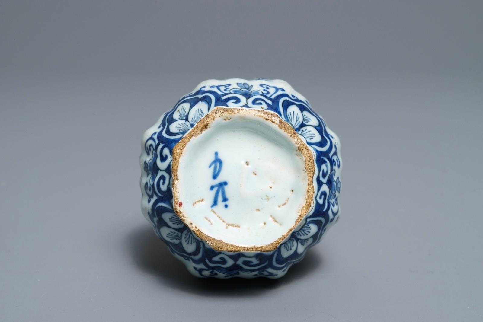 Two Dutch Delft blue and white chargers, an oval dish and a vase, 18th C. - Image 12 of 13