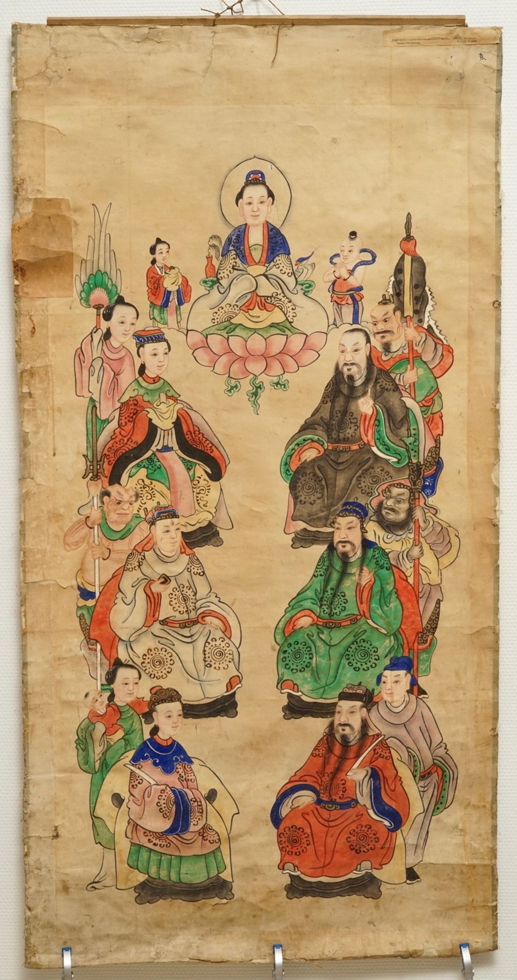 Chinese school: A view on the spring palace, 16/17th C. and 'Guanyin with servants', 19th C. - Image 5 of 10