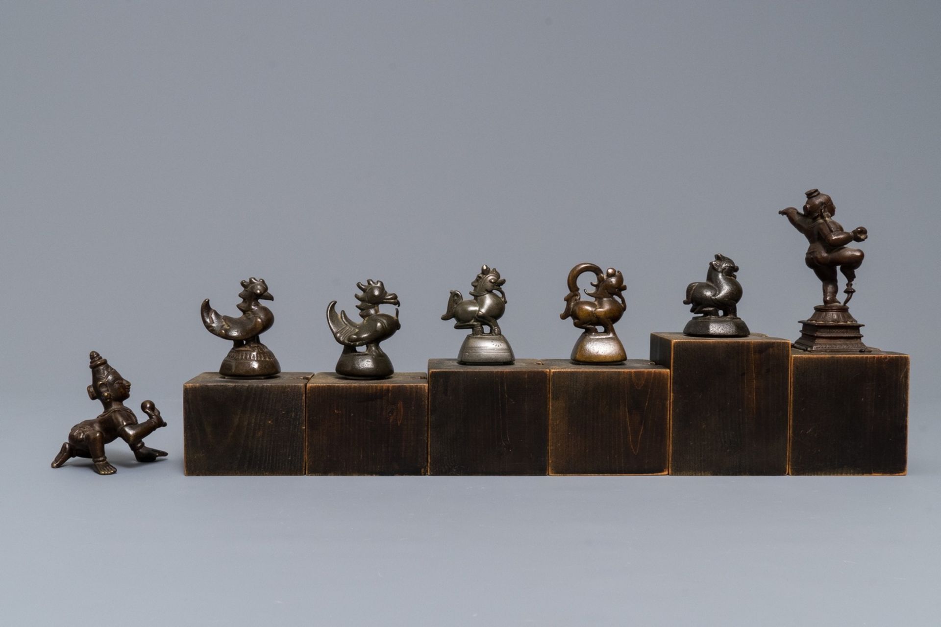 Five bronze 'animal' weights and two figures, Burma and India, 19th C. - Image 3 of 5