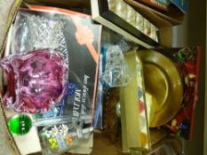 Box of mainly art glassware and similar items