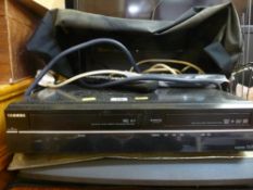 Toshiba DVD VHS recorder/player and stand E/T