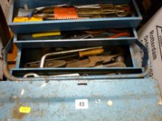Cantilever toolbox and contents