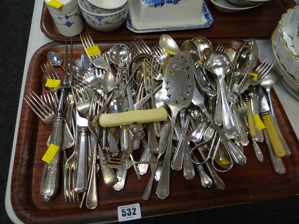 A tray of loose flatware - Image 3 of 3