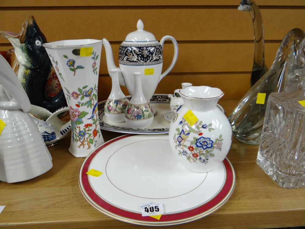 Parcel of good Wedgwood & Aynsley including Wedgwood 'Florentine' coffee pot & charger, Wedgwood '