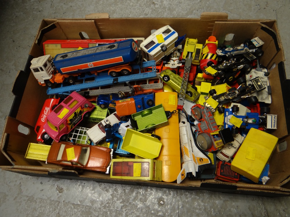 Quantity of Diecast toy vehicles including Corgi & Dinky etc - Image 3 of 3