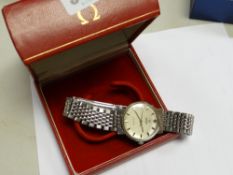 A white metal chain strapped Omega Seamaster wristwatch (working)