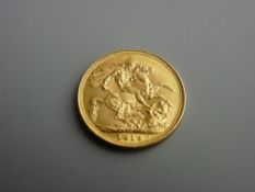 A GEORGE V GOLD SOVEREIGN dated 1914, 8 grms