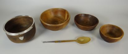 FOUR TREEN CAWL BOWLS