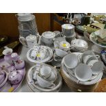 A large parcel of Noritake 'Joanne' patterned tea & dinnerware