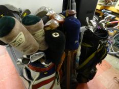 Quantity of golf clubs in three bags