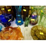 Parcel of art glassware including carnival etc