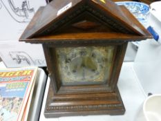 Vintage oak cased mantel clock