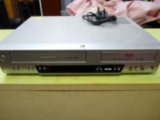Daewoo VHS/CD/DVD recorder E/T