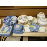 Group of trinket boxes etc by Wedgwood and four Dutch blue and white wall plates