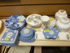 Group of trinket boxes etc by Wedgwood and four Dutch blue and white wall plates