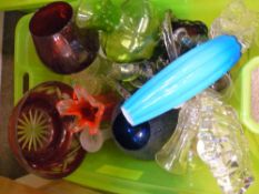 Quantity of vintage colourful glassware