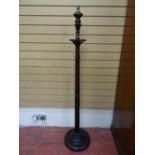 A TURNED & REEDED COLUMN STANDARD LAMP, 160 cms high