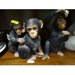 Country Artist model of a chimp family