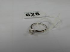 An 18ct white gold & diamond ring, 0.7cts