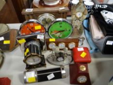 Collection of various novelty & other clocks
