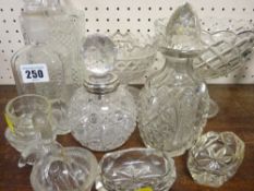 Quantity of vintage glassware including a cut glass scent bottle with silver collar
