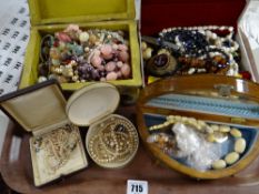 Quantity of costume jewellery including necklaces, pearls etc