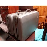 Two vintage Samsonite suitcases