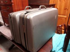 Two vintage Samsonite suitcases