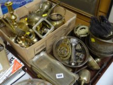Parcel of various metalware mainly brass items