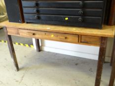 A vintage bleached top single-drawer desk