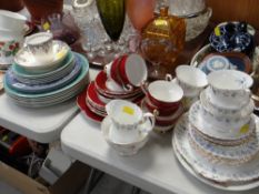 Parcel of mixed pattern teaware including Royal Albert 'Memory Lane'