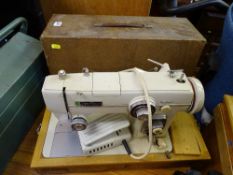 Newholme electric sewing machine with foot pedal E/T