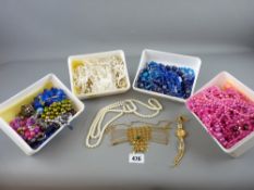 Quantity of mixed costume jewellery