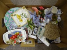 Box of mixed porcelain and household items