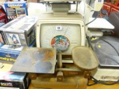 Set of Avery Post Office scales and a vintage GPO set of scales (no weights)