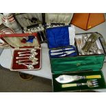 Large parcel of cased and loose cutlery