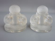 A PAIR OF LALIQUE DEUX FIGURINES FROSTED GLASS MENU/CARD HOLDERS, engraved 'R Lalique, France' to