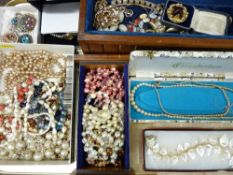 Quantity of vintage and other costume jewellery etc and a lady's Pulsar wristwatch