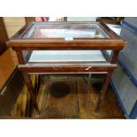 Small mahogany and glass display cabinet with lift-up lid