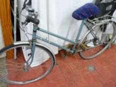 Lady's multi-geared touring bicycle